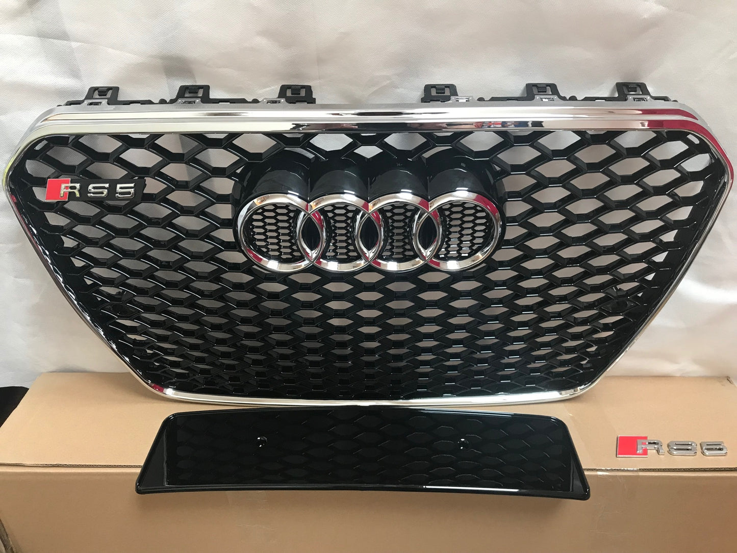 Audi S5 A5 RS5 Black Grille Chrome Frame Chrome Rings 2013 2014 2015