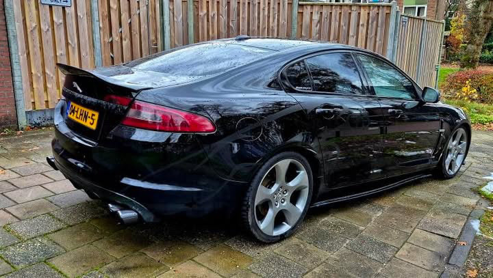 Jaguar XF Spoiler Ducktail Wing Rear Trunk Boot Carbon Fibre 2008 - 2015